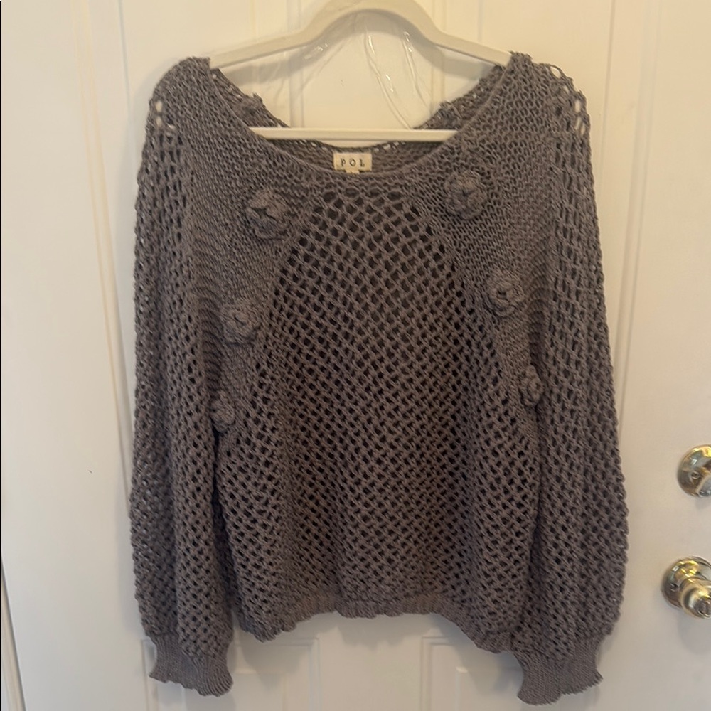 NWOT POL Open-Knit  Crochet Top With Flowers